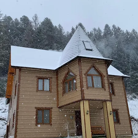 Etshen Haus Ferienhaus Mykulytschyn